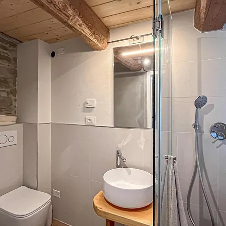 Stunning In San Pietro A Dame With Jacuzzi