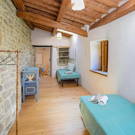 Stunning In San Pietro A Dame With Jacuzzi Casa vacanze