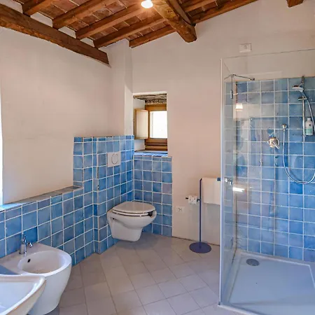 Casa vacanze Stunning In San Pietro A Dame With Jacuzzi
