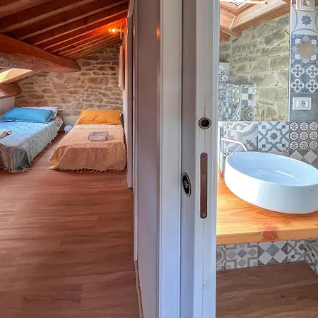 Casa vacanze Stunning In San Pietro A Dame With Jacuzzi Poggioni