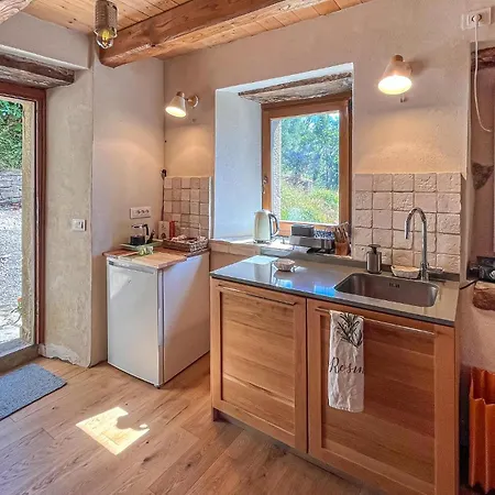 Casa vacanze Stunning In San Pietro A Dame With Jacuzzi Poggioni